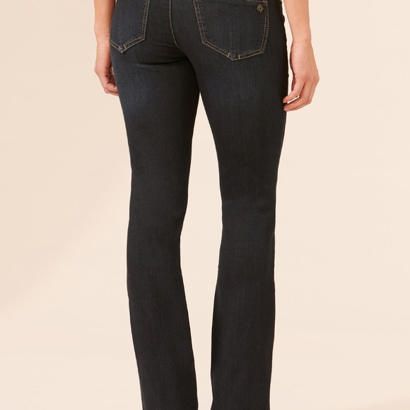 Democracy - Picture 4 of 6